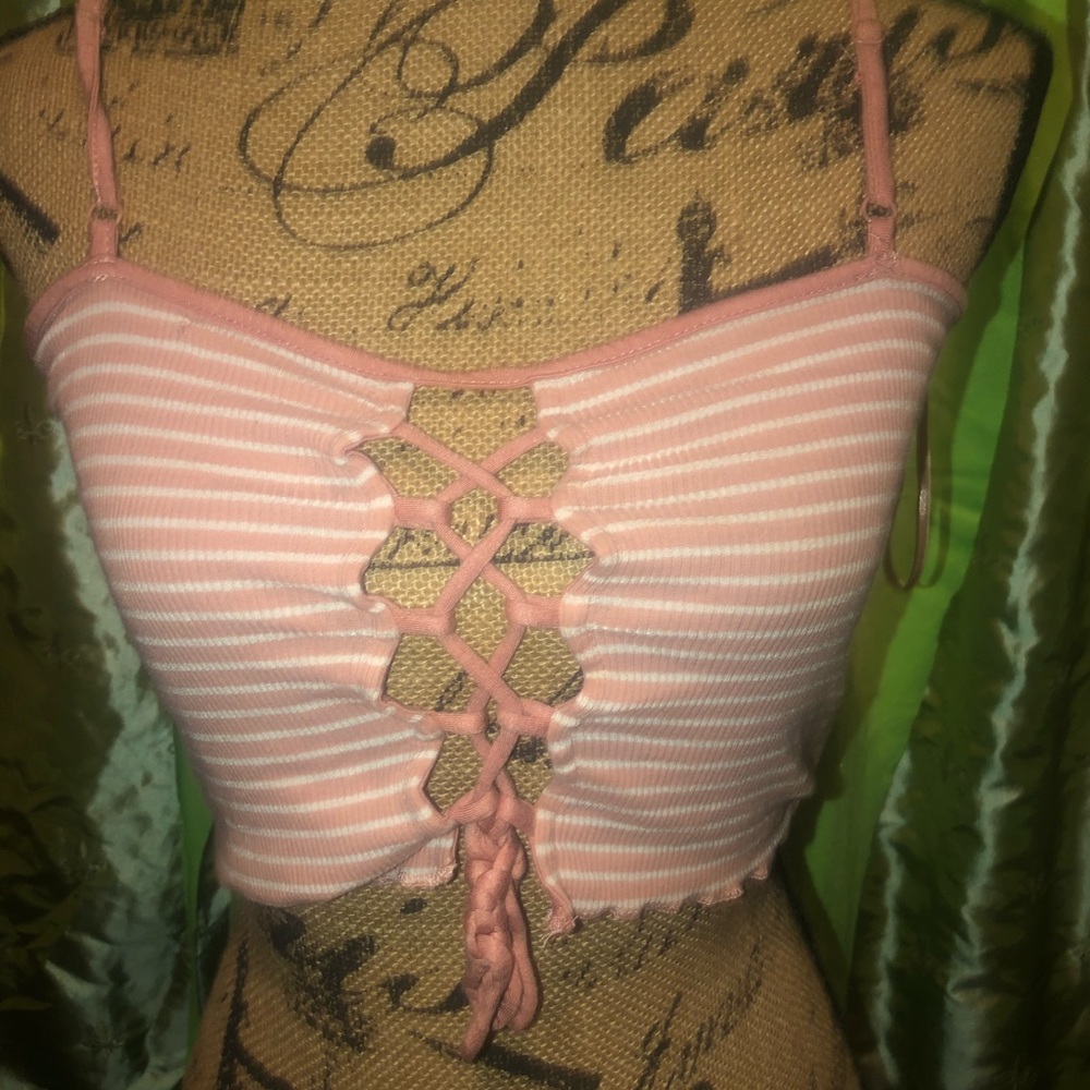 2 pink crop tops ambiance&oldnavy💕🎀